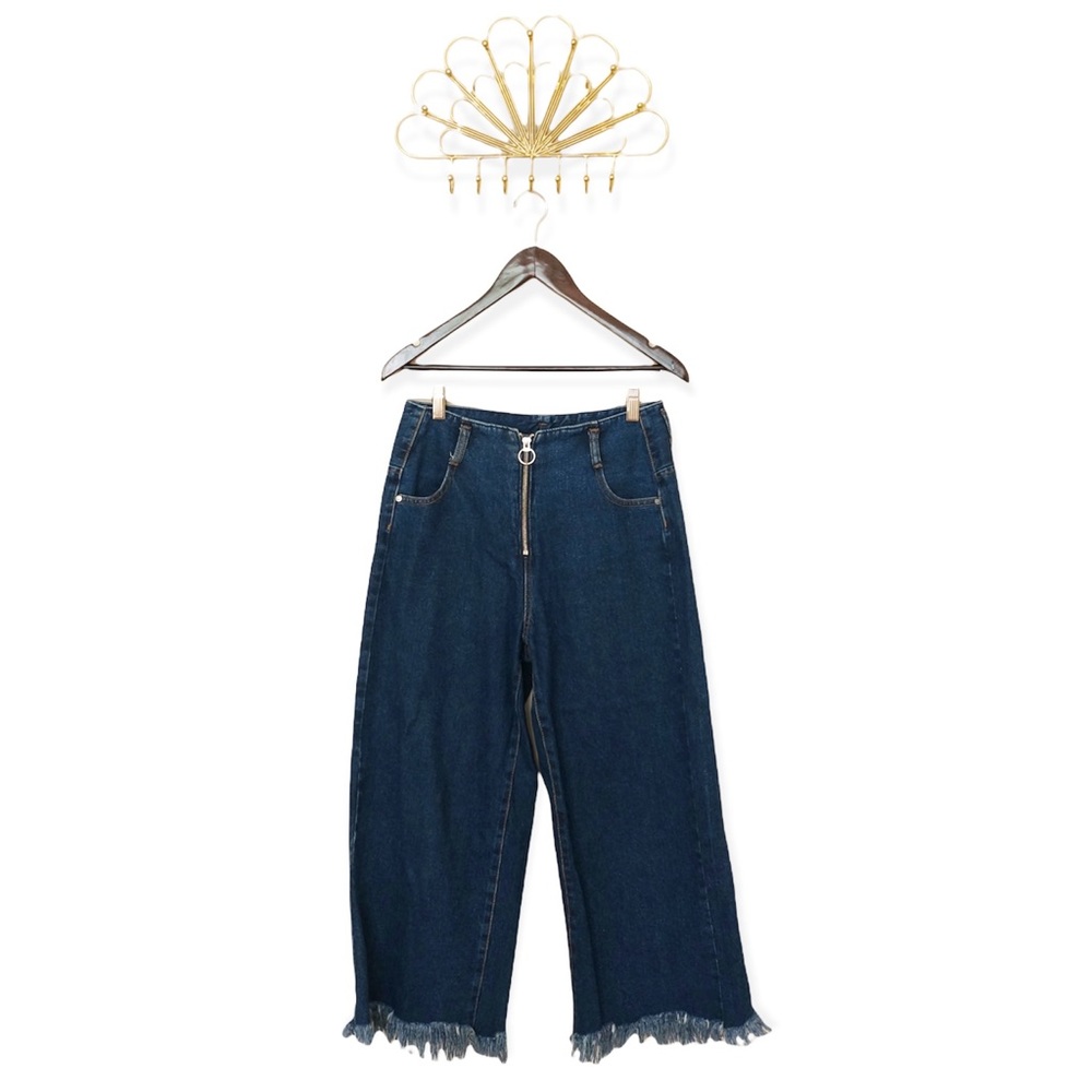 Zara Dark Wash Zip Fly High Rise Wide Leg Frayed Hem Cropped Jeans